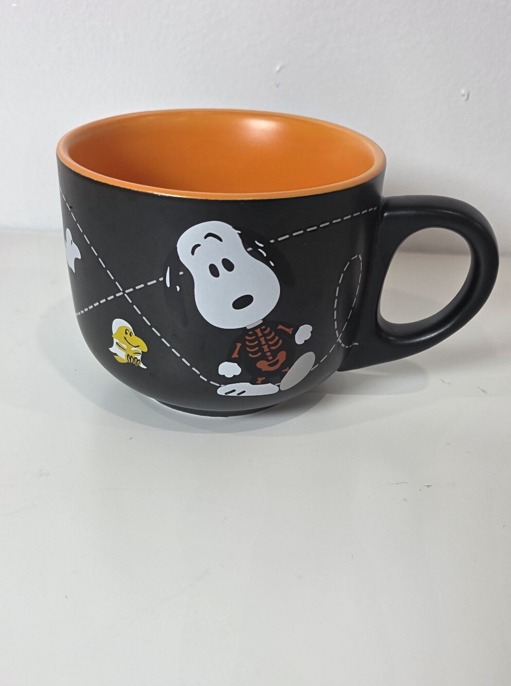 🎃 2022 Hallmark Peanuts Mug